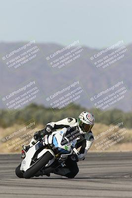 media/Nov-30-2025-TrackXperience (Sun) [[c0061d280f]]/3-Level 1/Session 3 (Turn 16)/